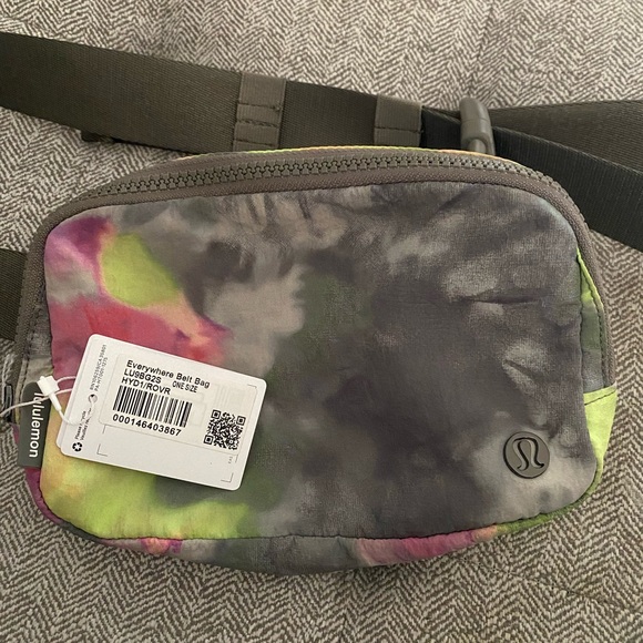 Lululemon everywhere belt bag - Picture 3 of 5